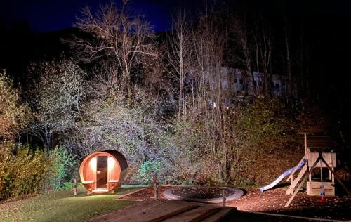 Arnoldstein House | Ferienhäuser Glück Auf, Sauna, Hottubs
