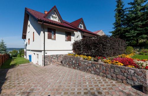 Kruklanki House | Ferienhaus Malgosia direkt am See