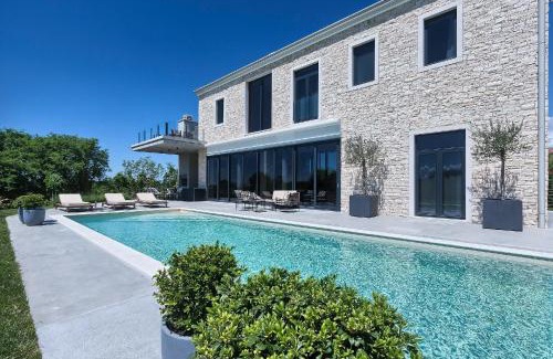 Radetici House | Ferienhaus mit Privatpool für 8 Personen ca 400 qm in Radetici, Istrien Binnenland von Istrien