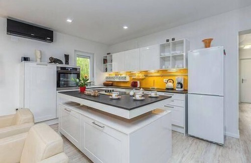 Kaldanija House | Ferienvilla 'Villa Deni'