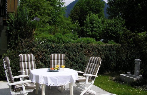 Oberschonau Apartment | Ferienwohnung für 1 bis 3 Personen, 45 qm, mit separatem Schlafzimmer, Wohn-/Schlafraum und Terrasse