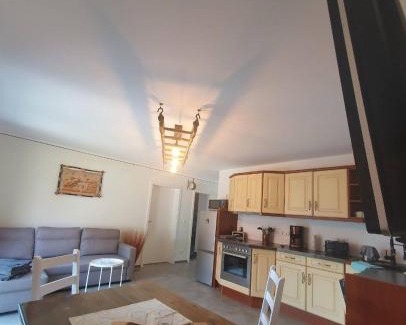 Burg-Dorf Apartment | Ferienwohnung Alter Stall Burg