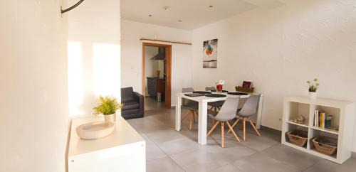 Neheim Apartment | Ferienwohnung am Wiedenberg