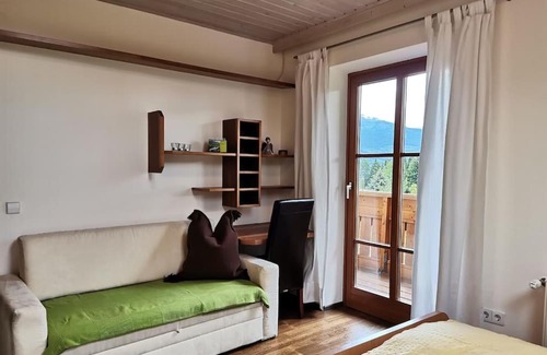Unterkolbnitz Apartment | Ferienwohnung Bergblick