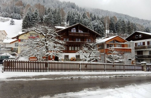 Acletta Apartment | Ferienwohnung Bigliel-Wahrenberger by Interhome