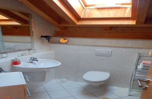 Bad Feilnbach Apartment | Ferienwohnung Haidwand 65 qm, 1 Seperates Schlafzimmer, Süd- und Ostbalkon