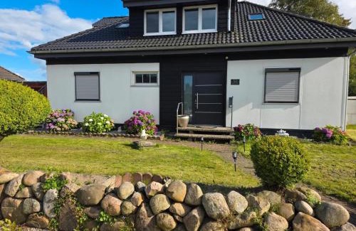 Leck Apartment | Ferienwohnung im Haus Alame