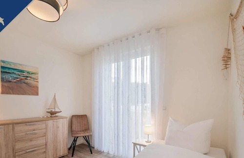 Garz Apartment | Ferienwohnung in Ruhiger Lage für bis zu 6 Personen, mit Terrasse, Kostenfreier Sauna, , Stellplatz