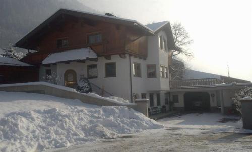 Hart im Zillertal Apartment | Ferienwohnung Kreidl Ilse