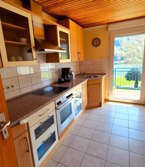 Krov Apartment | Ferienwohnung Moselblick