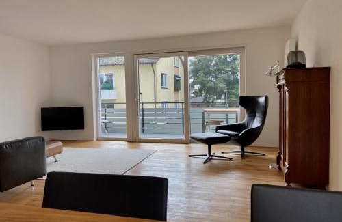 Wasserburg Apartment | Ferienwohnung ZOOM - Stilvolle Wohnung mit Balkon in ruhiger Umgebung