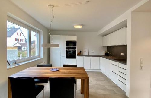 Wasserburg Apartment | Ferienwohnung ZOOM - Stilvolle Wohnung mit Balkon in ruhiger Umgebung