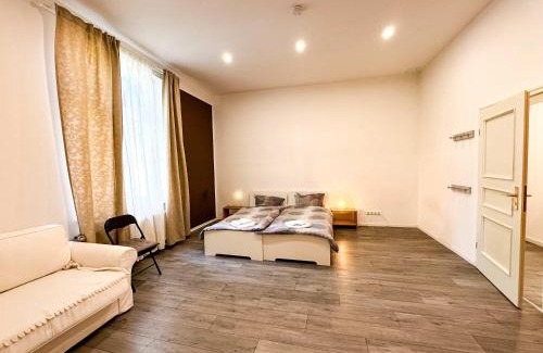Niederschoenhausen Apartment | Ferienwohnungen Grabbeallee #1