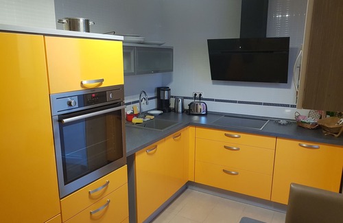 La Herradura Apartment | Ferienwohnungen mit Meer-Blick von der Dachterrasse. Strand 400 Meter entfernt.