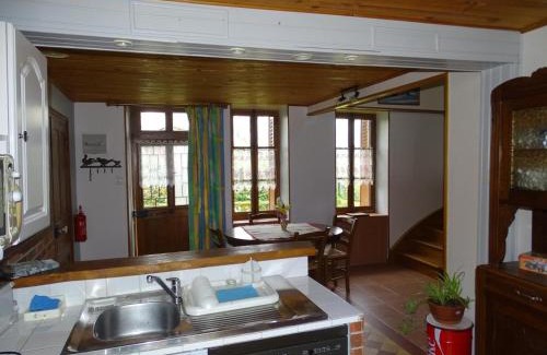 Hyds House | Fermette Indépendante avec Terrasse et Jardin à Hyds - FR-1-489-244