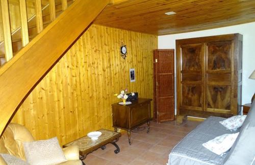 Hyds House | Fermette Indépendante avec Terrasse et Jardin à Hyds - FR-1-489-244