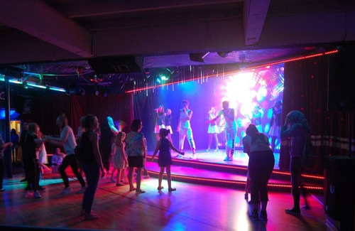 Dawlish Warren Villa | Fern Chalet 107, Welcome Family Holiday Park, Dawlish Warren. Near Beach!
