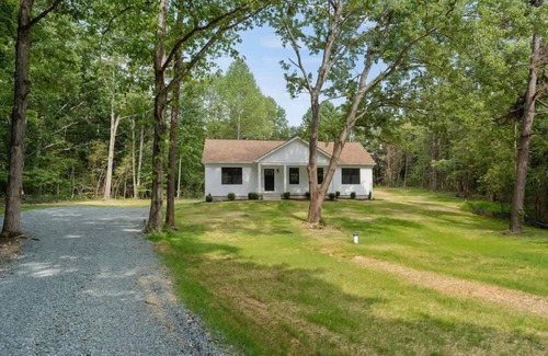 Cobham House | Fern Cottage - Family Home