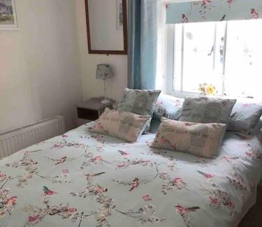 Honiton House | Fern Dale Cottage