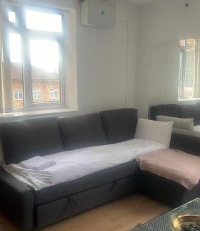 Shepherd's Bush Apartment | Fernando flats