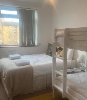 Shepherd's Bush Apartment | Fernando flats