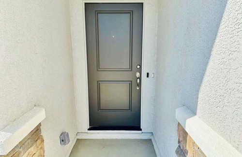 Fernley House | Fernley House/4BR/6 Beds, Pets Welcome!