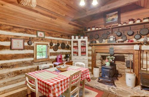 Smith River House | Ferrum Rustic Cabin in the Valley with Fire Pit