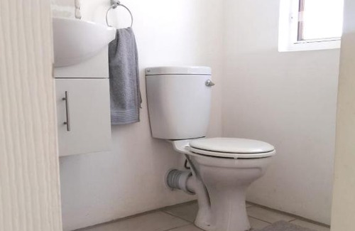 Cape Town Apartment | Fever Tree Cottage - Self Catering Apartment