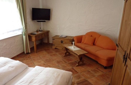 Burg-Kauper Apartment | Fewo 33 Qm wohn-/schlafr./küchenz., Du/wc, Frühst. - Zum Schlangenkönig