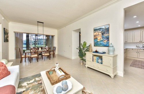 Naples Villa | Fiddlers Creek - Varenna 3 bdrm Coach home close to Marco and Downtown Naples!
