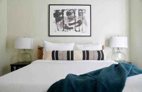 Boston Financial District Apartment | FIDI Boston Lovely 2BR Close to the T