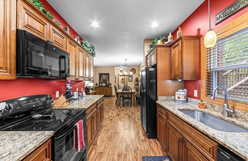 Whittier Condo | Fido Friendly Luxury Condo in Country Club setting With Amenities