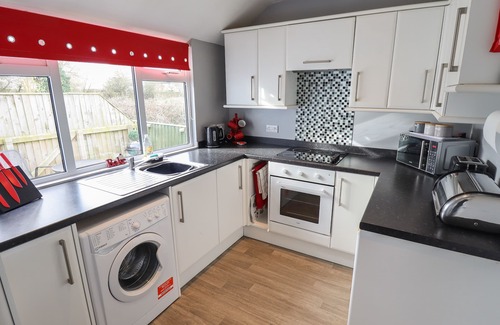 Grimsby House | FIELD VIEW, with a garden in Cleethorpes