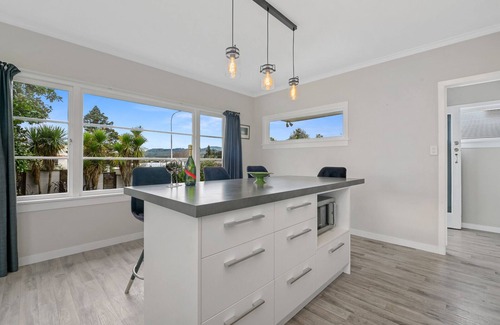 Springfield House | Figtree Bungalow – Rotorua Holiday Home
