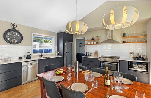 Pokolbin Cottage | Figtree Cottage - Luxurious Cottage at The Vintage Resort