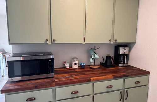 Yachats House | Fillabuster Bay, No gridlock, just endless relaxation! Enjoy beautiful sunsets!