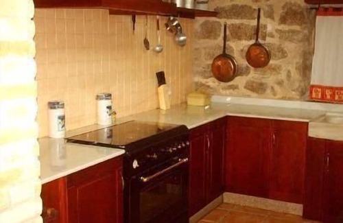 A Lama House | Finca "Casa do Portomartiño"