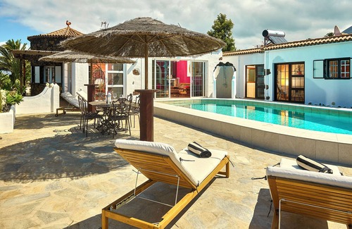 Las Manchas House | Finca Fortuna Casa Luna feel-good oasis/dream location/saltwater pool/sun side
