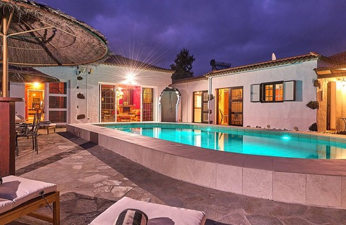 Las Manchas House | Finca Fortuna Casa Luna feel-good oasis/dream location/saltwater pool/sun side