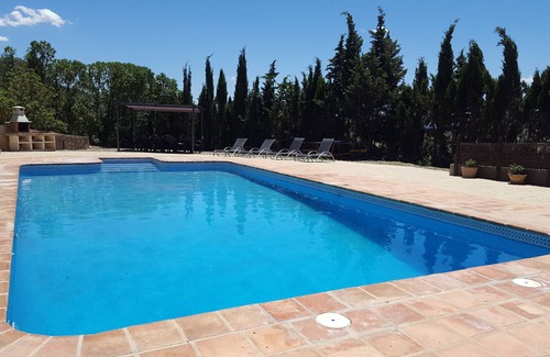 Alora Villa | FINCA IN ÁLORA, NEAR THE CAMINITO DEL REY, GREAT POOL OF WATER SALADA. WIFI.
