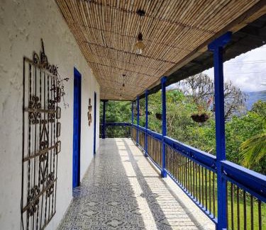 Coffee Triangle House | Finca Rústica, Cocorná - Cacao, Charcos y Cascadas