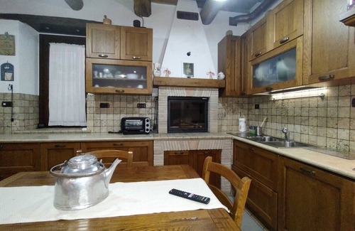 Bolsena Apartment | Finely renovated tourist apartment in the historic center of Bolsena