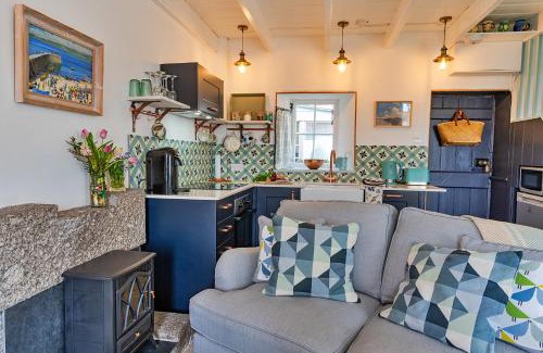 Mousehole House | Finest Retreats - Cosy Mousehole Cottage With Sea Views