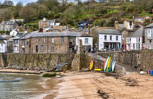 Mousehole House | Finest Retreats - Cosy Mousehole Cottage With Sea Views