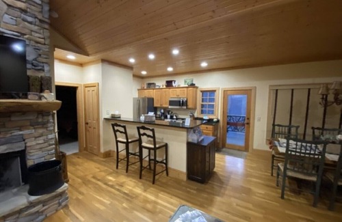 Cashiers House | FIREFLY LODGE TRILLIUM 3 bed 3 bath in TRILLIUM Links & Lake, Cashiers, NC