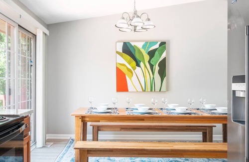 Wayne House | Firepit & 10mins to Speedway - Westside Splendor