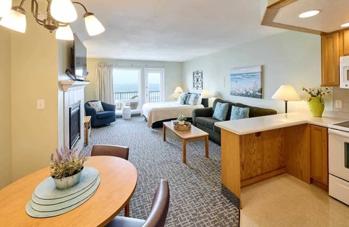 Logsden Condo | Fireplace Suite With King Bed, Full Kitchen, Ocean Views - Heated Indoor Pool an