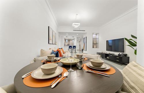 Al Nahda 2 Apartment | FIRST CLASS 2BR Marina Luxe Views