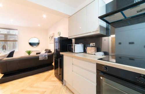 Hope Street Apartment | First Floor Walk To Bold St Bombed Out Church