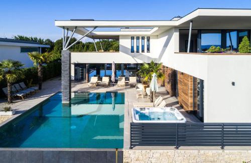 Milohnici Villa | FIRST RESIDENCE Villa Eternity